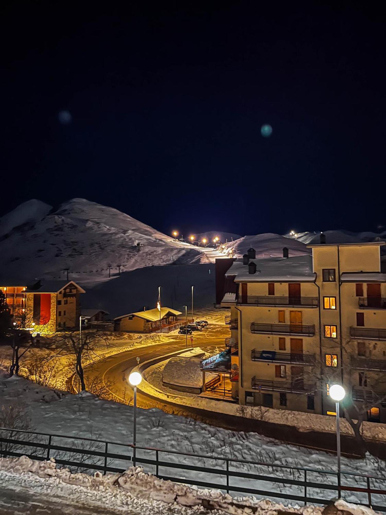 Hotel Galassia Prato Nevoso Bagian luar foto